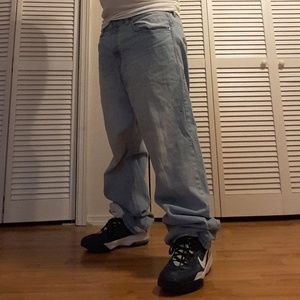 Size 40 roca wear jeans